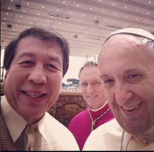 Philippine Congressman Farinas with Pope Francis (Photo: Farinas Instagram Account)