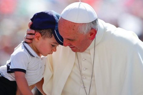 pope-francis-child-1